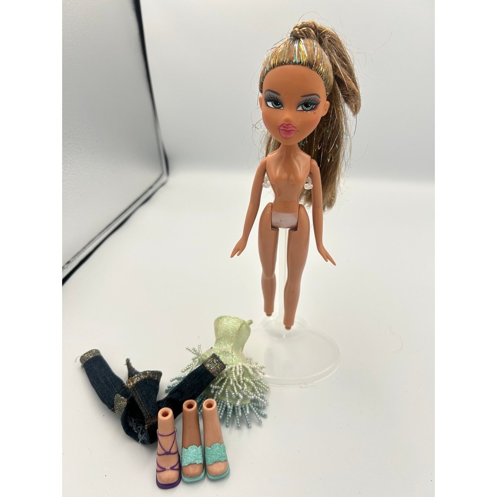 Bratz New Years Celebration Yasmin doll